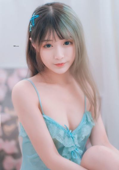 腿再开大一点就不痛了正常吗
