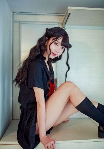 秋霞和老公的视频