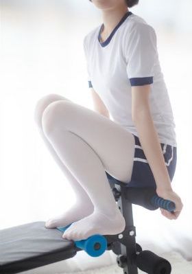 一边亲一边摸韩剧